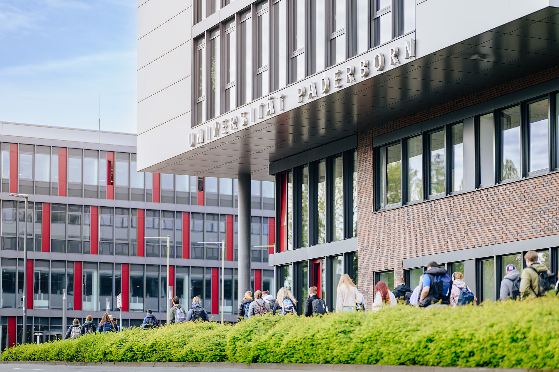 Das Q- und I-Gebäude der Universität Paderborn.